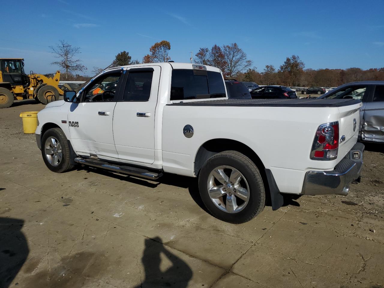 2015 RAM 1500 VIN 1C6RR7GT5FS764226 Copart auction photo, side damage thumbnail 2