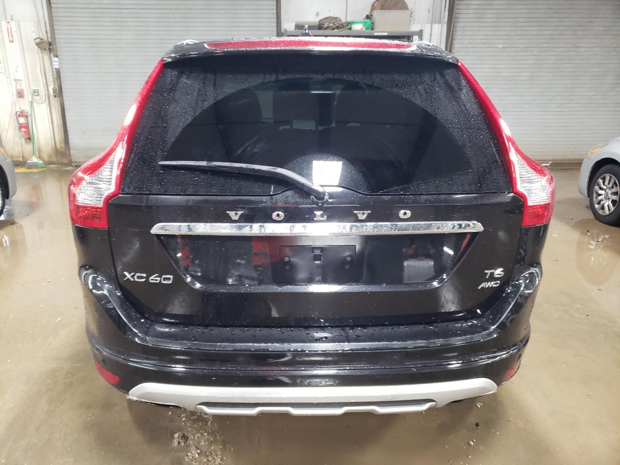 2017 Volvo XC60 VIN YV449MRR6H2224824 Copart auction photo, front end damage thumbnail 6