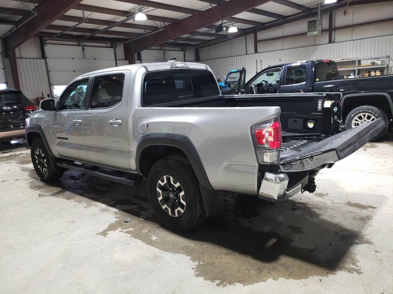 2021 Toyota Tacoma VIN 3TYCZ5AN7MT023700 Copart auction photo, rear end damage thumbnail 2