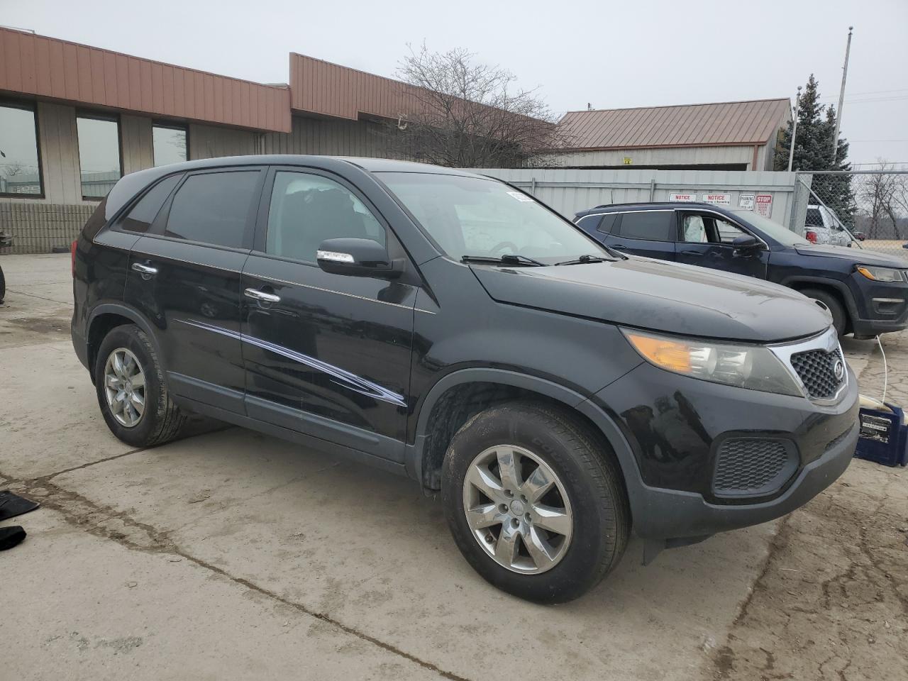 2012 KIA Sorento VIN 5XYKT4A12CG211648 Copart auction photo, side damage thumbnail 4