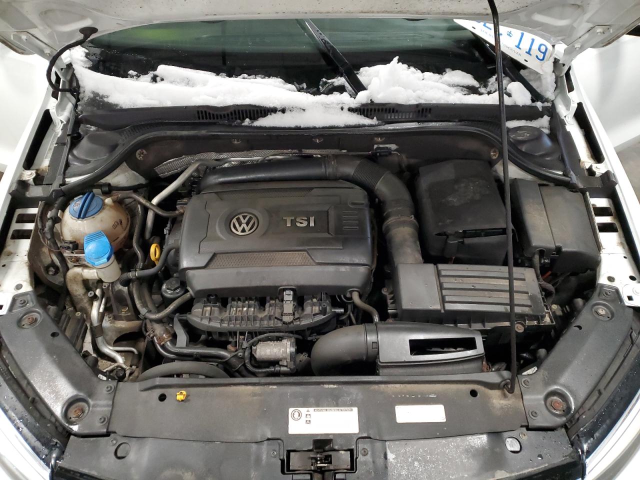 2015 Volkswagen Jetta VIN 3VWD07AJ9FM230057 Copart auction photo, side / minor dent/scratches damage thumbnail 11