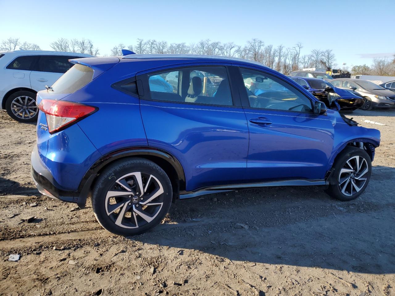 2019 Honda HR-V VIN 3CZRU6H16KG708306 Copart auction photo, front end / minor dent/scratches damage thumbnail 3