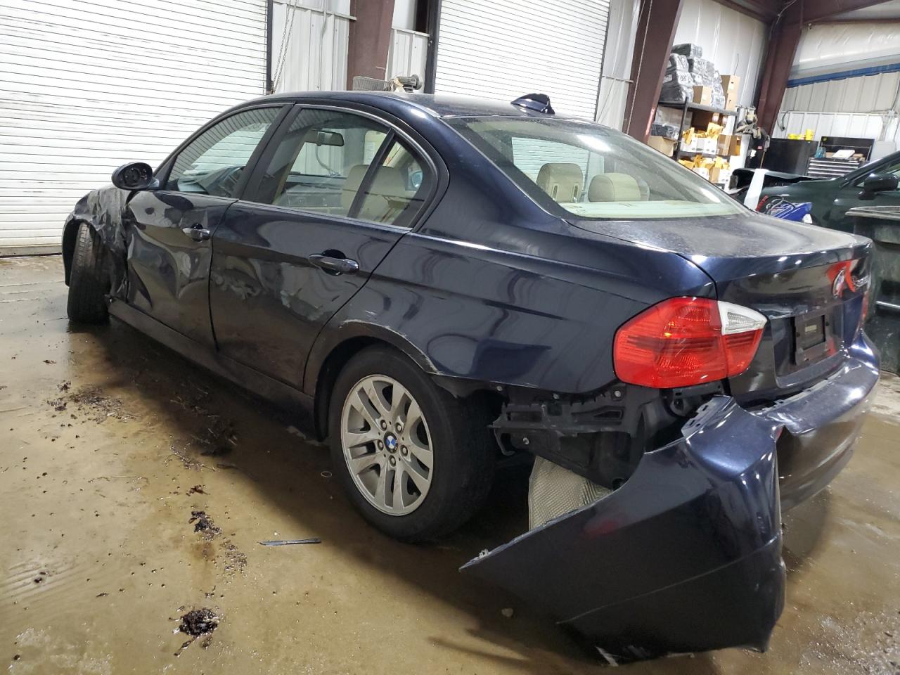 2006 BMW 3er VIN WBAVB13586KX69546 Copart auction photo, all over damage thumbnail 2