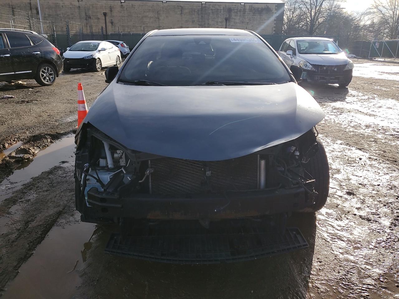 2017 Toyota Corolla VIN 2T1BURHE8HC923751 Copart auction photo, front end damage thumbnail 5