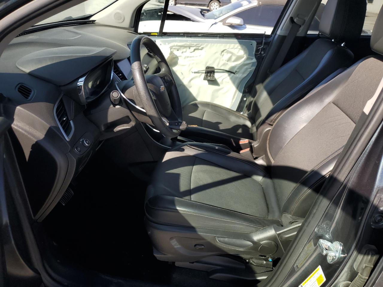 2021 Chevrolet Trax VIN KL7CJPSM3MB371213 Copart auction photo, front end damage thumbnail 7