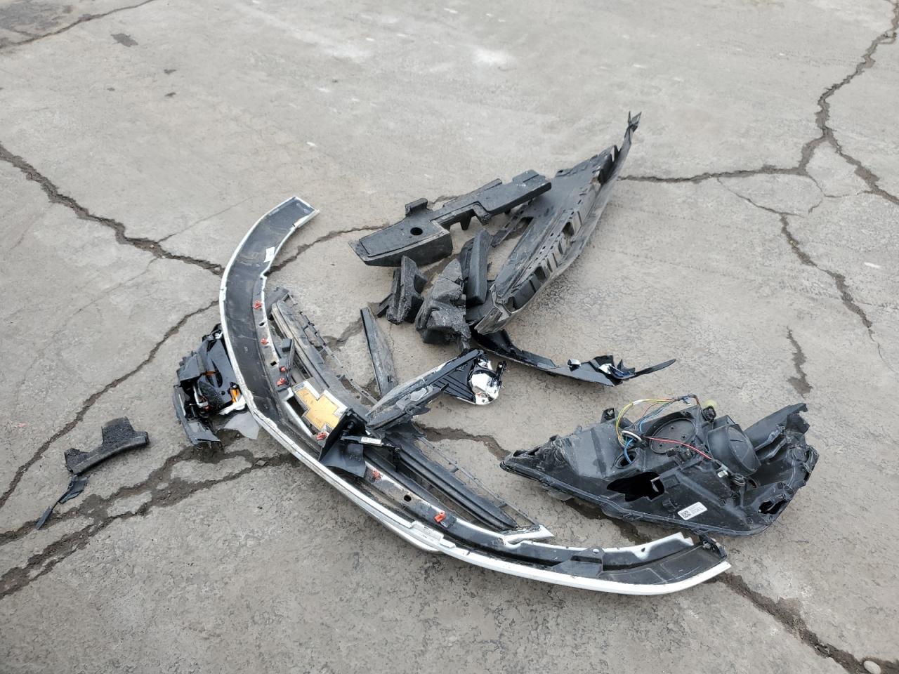 2018 Chevrolet Impala VIN 2G11Z5SA9J9106492 Copart auction photo, front end / side damage thumbnail 14