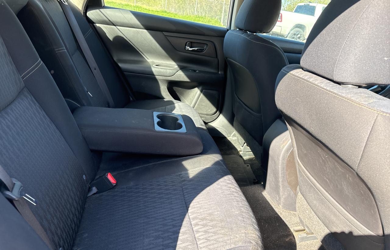 2018 Nissan Altima VIN 1N4AL3AP4JC116560 Copart auction photo, minor dent/scratches / normal wear damage thumbnail 6