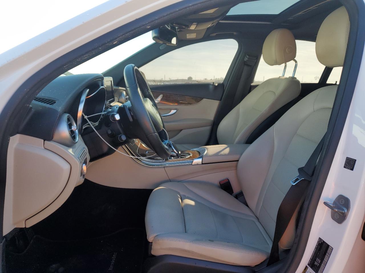 2018 Mercedes-Benz C-klasse VIN 55SWF4JB3JU237891 Copart auction photo, front end / side damage thumbnail 7