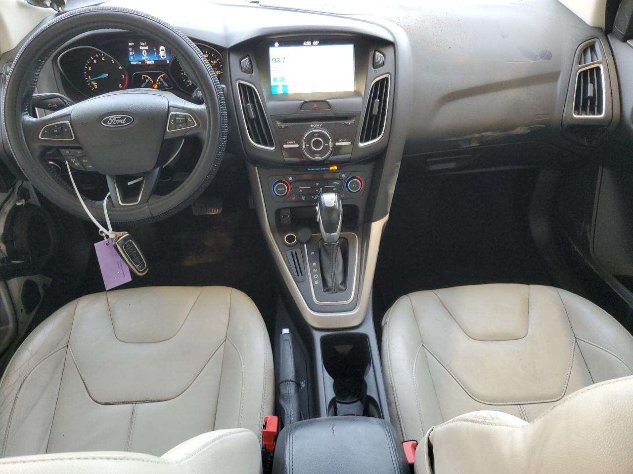 2016 Ford Focus VIN 1FADP3J25GL359986 Copart auction photo, side / front end damage thumbnail 8