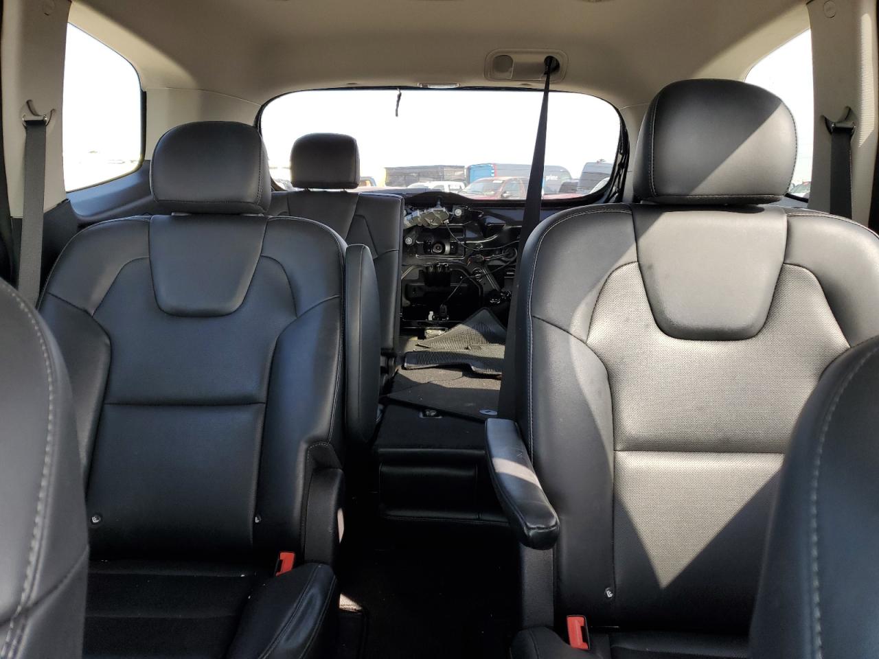 2020 KIA Telluride VIN 5XYP64HC9LG094767 Copart auction photo, rear end / minor dent/scratches damage thumbnail 10
