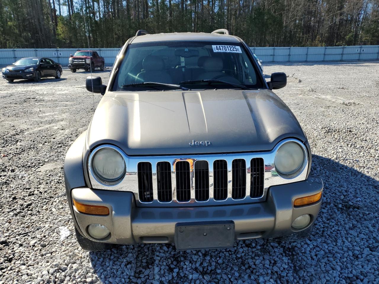 2004 Jeep Liberty (North America) VIN 1J8GL58KX4W184903 Copart auction photo, front end damage thumbnail 5