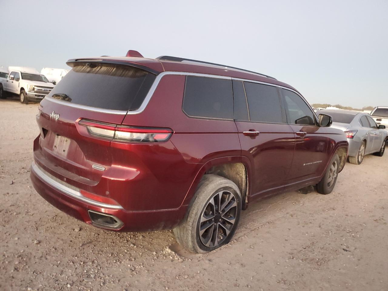 2021 Jeep Grand Cherokee VIN 1C4RJJDG3M8203800 Copart auction photo, all over damage thumbnail 3