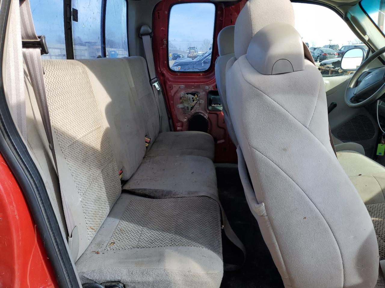 2002 Ford F-150 VIN 2FTRX17272CA91392 Copart auction photo, front end / mechanical damage thumbnail 10