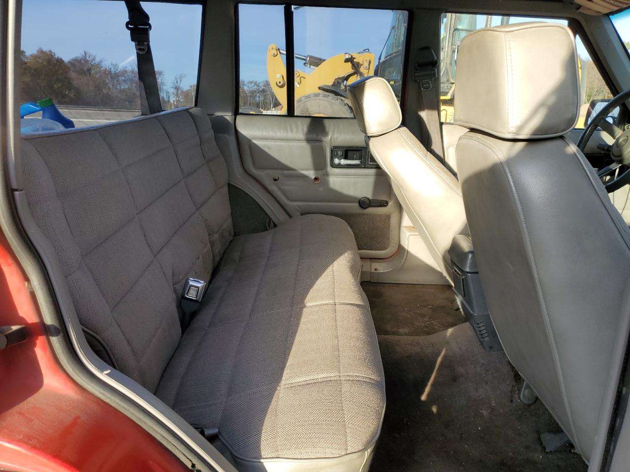 1994 Jeep Grand Cherokee VIN 1J4FJ68S3RL239208 Copart auction photo, front end / side damage thumbnail 11