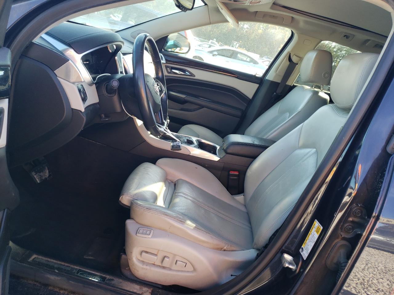 2014 Cadillac SRX VIN 3GYFNBE36ES559704 Copart auction photo, undercarriage damage thumbnail 7