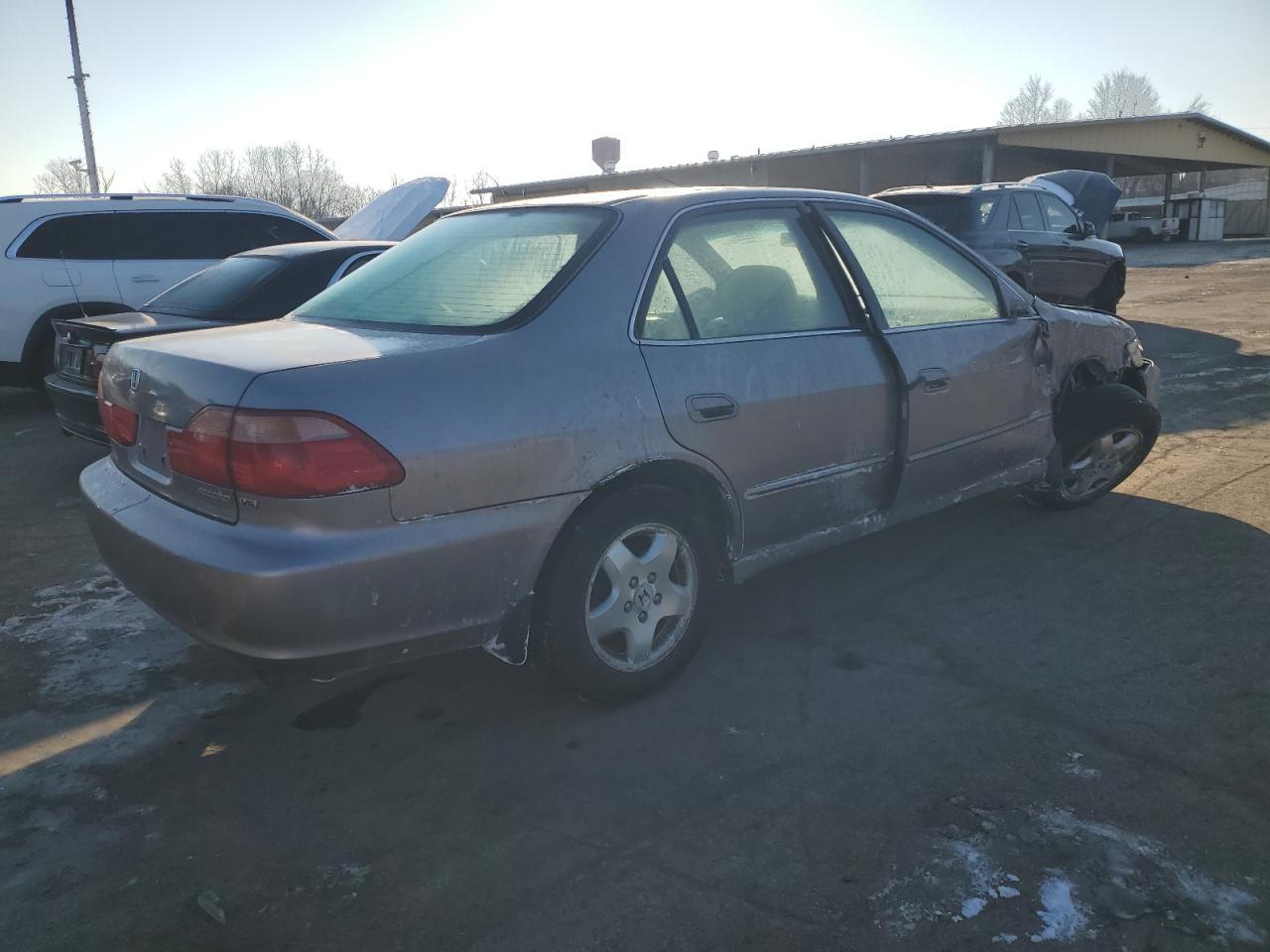 2000 Honda Accord VIN 1HGCG1657YA036549 Copart auction photo, front end / side damage thumbnail 3