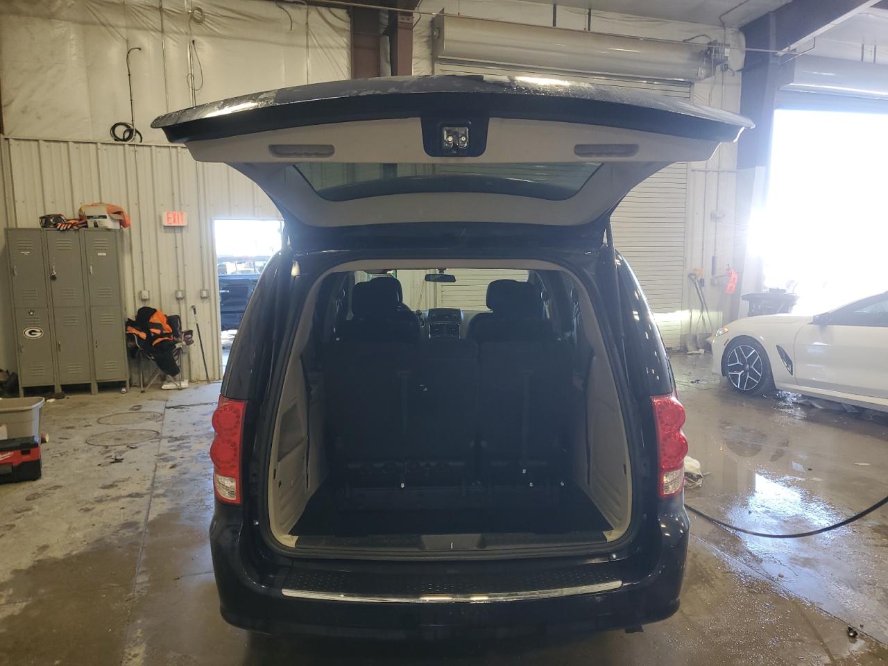 2013 Dodge Caravan VIN 2C4RDGBG4DR612745 Copart auction photo, front end damage thumbnail 6