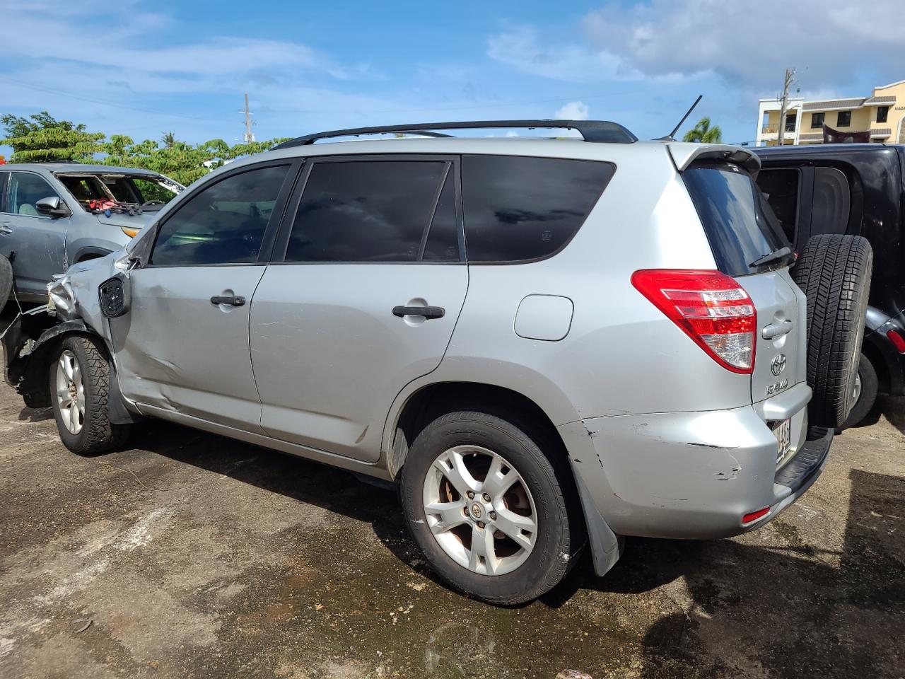 2011 Toyota RAV 4 VIN JTMZF4DVXBD031285 Copart auction photo, front end / side damage thumbnail 2