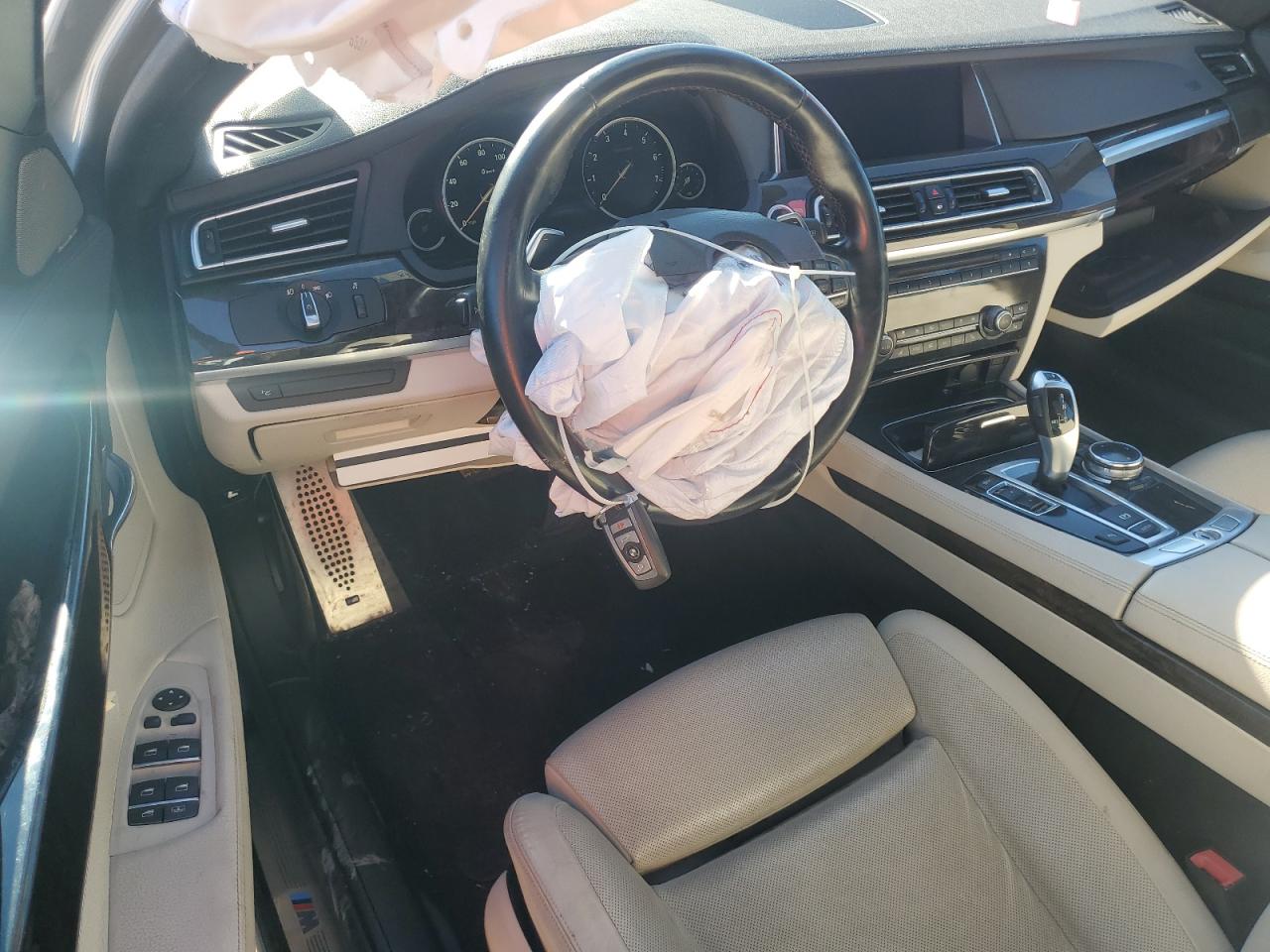2014 BMW 7er VIN WBAYE4C56ED138593 Copart auction photo, front end damage thumbnail 8
