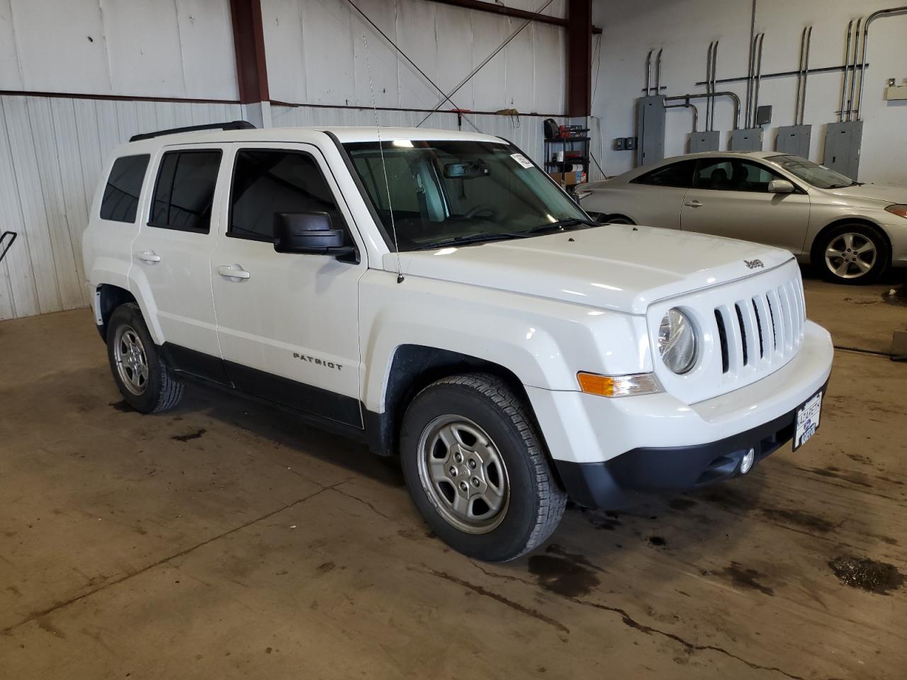 2016 Jeep Liberty (Patriot) VIN 1C4NJPBB9GD765334 Copart auction photo, front end / undercarriage damage thumbnail 4