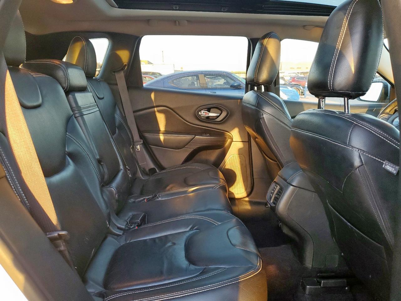 2016 Jeep Grand Cherokee VIN 1C4PJLCB0GW229943 Copart auction photo, front end damage thumbnail 11