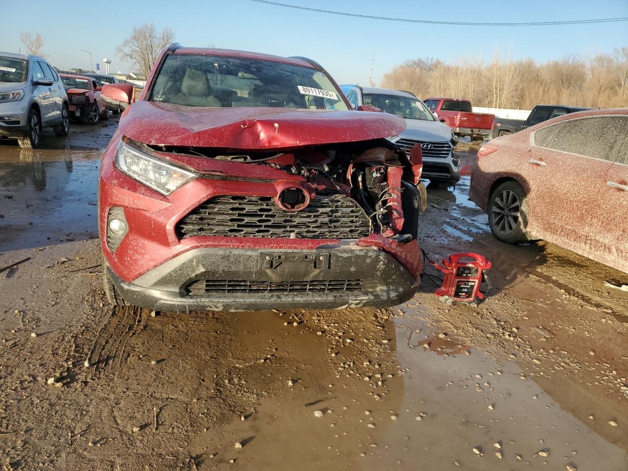2019 Toyota RAV 4 VIN 2T3W1RFV9KC001789 Copart auction photo, front end damage thumbnail 5