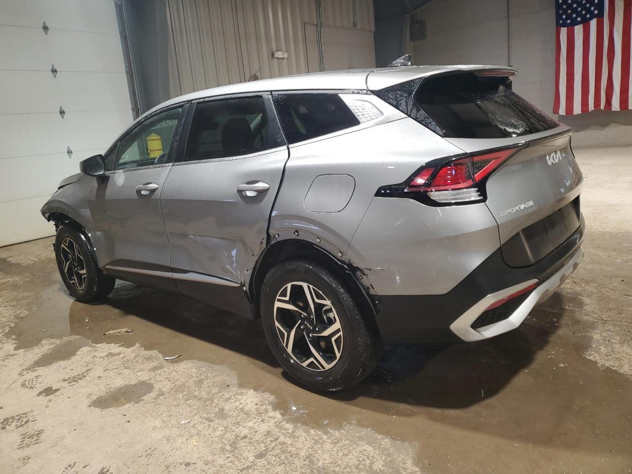 2024 KIA Sportage VIN KNDPUCDF8R7313627 Copart auction photo, front end / side damage thumbnail 2