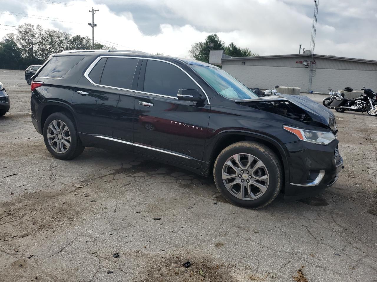 2018 Chevrolet Traverse VIN 1GNERKKW7JJ255059 Copart auction photo, front end / rear end damage thumbnail 4