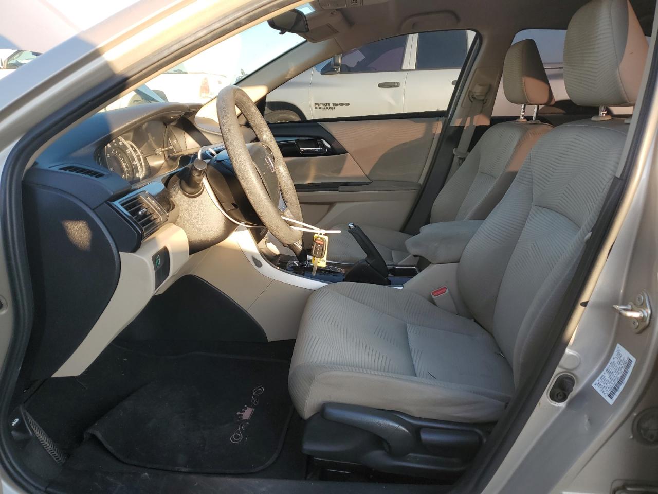 2017 Honda Accord VIN 1HGCR2F38HA131684 Copart auction photo, front end / side damage thumbnail 7