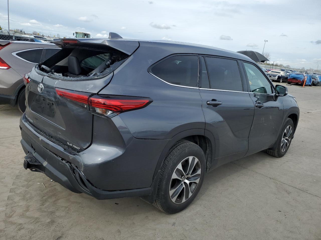 2020 Toyota Highlander VIN 5TDGZRBH9LS517682 Copart auction photo, rear end damage thumbnail 3