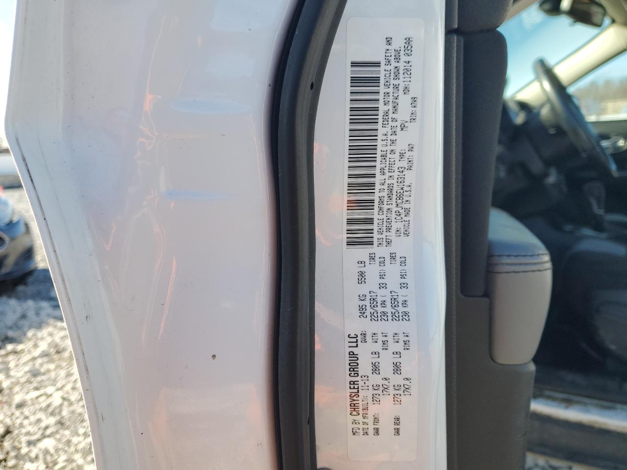 2014 Jeep Cherokee VIN 1C4PJMCB6EW163143 Copart auction photo, side / front end damage thumbnail 15