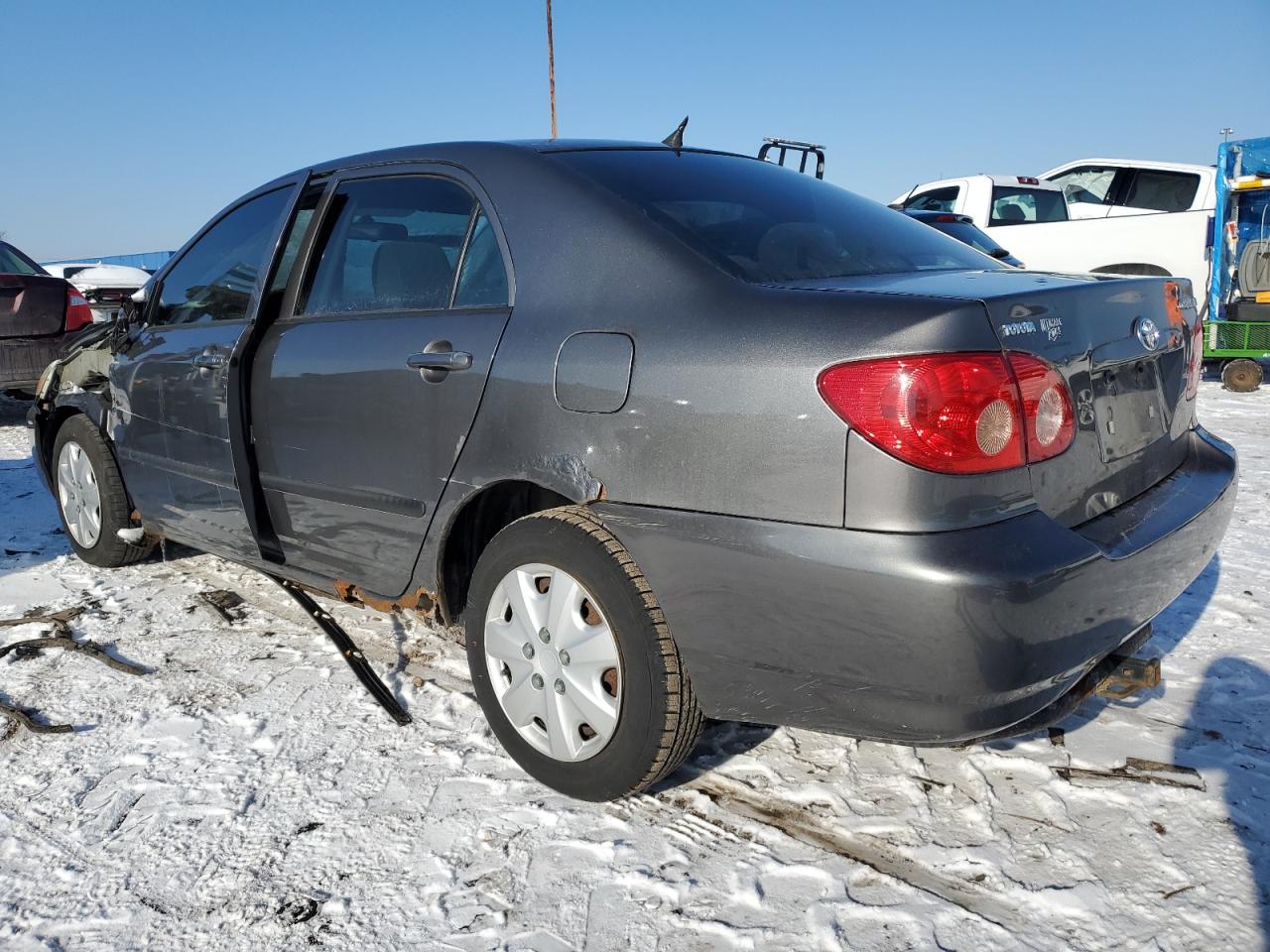 2007 Toyota Corolla VIN 1NXBR32E67Z846026 Copart auction photo, front end damage thumbnail 2