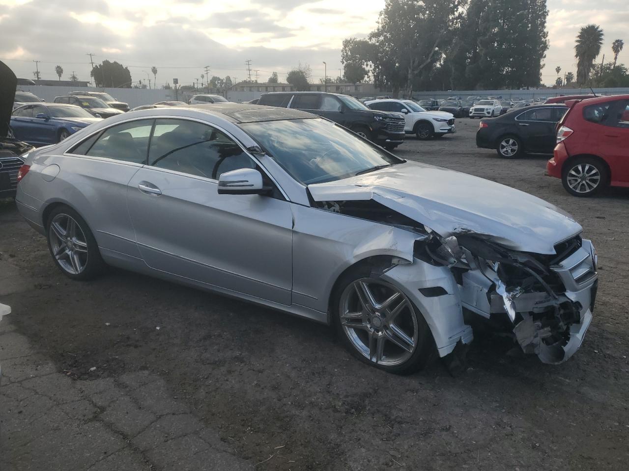 2013 Mercedes-Benz E-klasse VIN WDDKJ5KB4DF194378 Copart auction photo, front end / rear end damage thumbnail 4