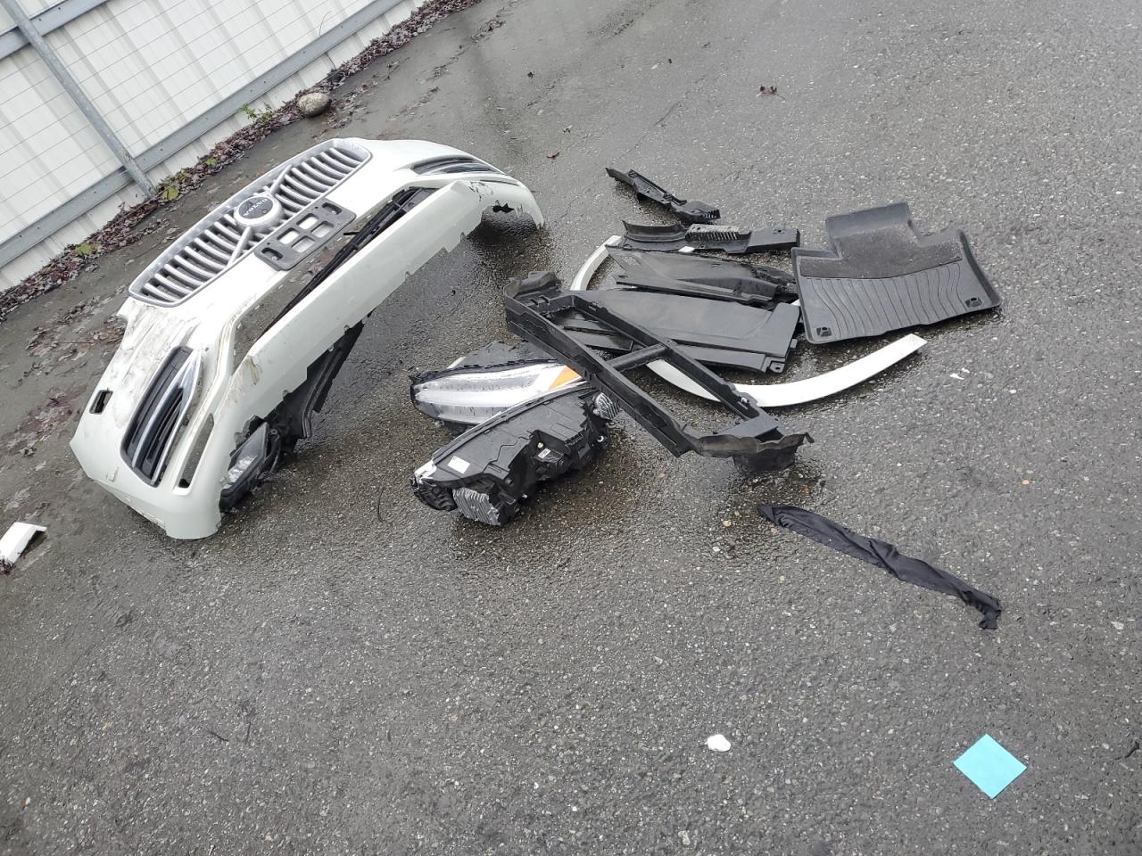 2020 Volvo XC90 VIN YV4A221L1L1618474 Copart auction photo, front end damage thumbnail 13