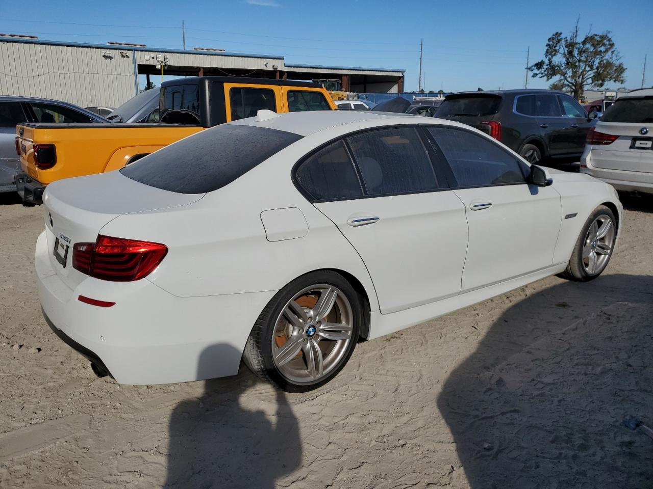 2016 BMW 5er VIN WBA5B1C57GG131471 Copart auction photo, water/flood damage thumbnail 3