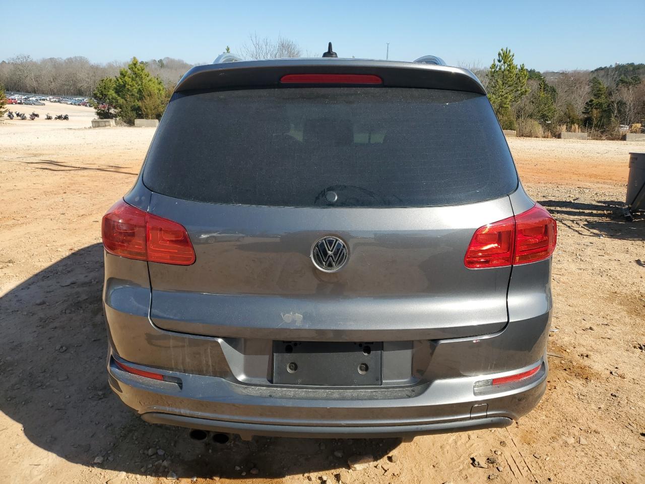 2016 Volkswagen Tiguan VIN WVGAV7AX7GW084380 Copart auction photo, side damage thumbnail 6