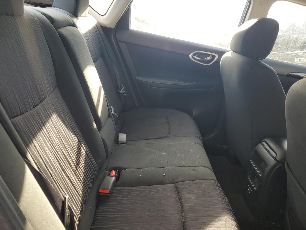 2019 Nissan Sentra VIN 3N1AB7AP0KY318490 Copart auction photo, front end / side damage thumbnail 10