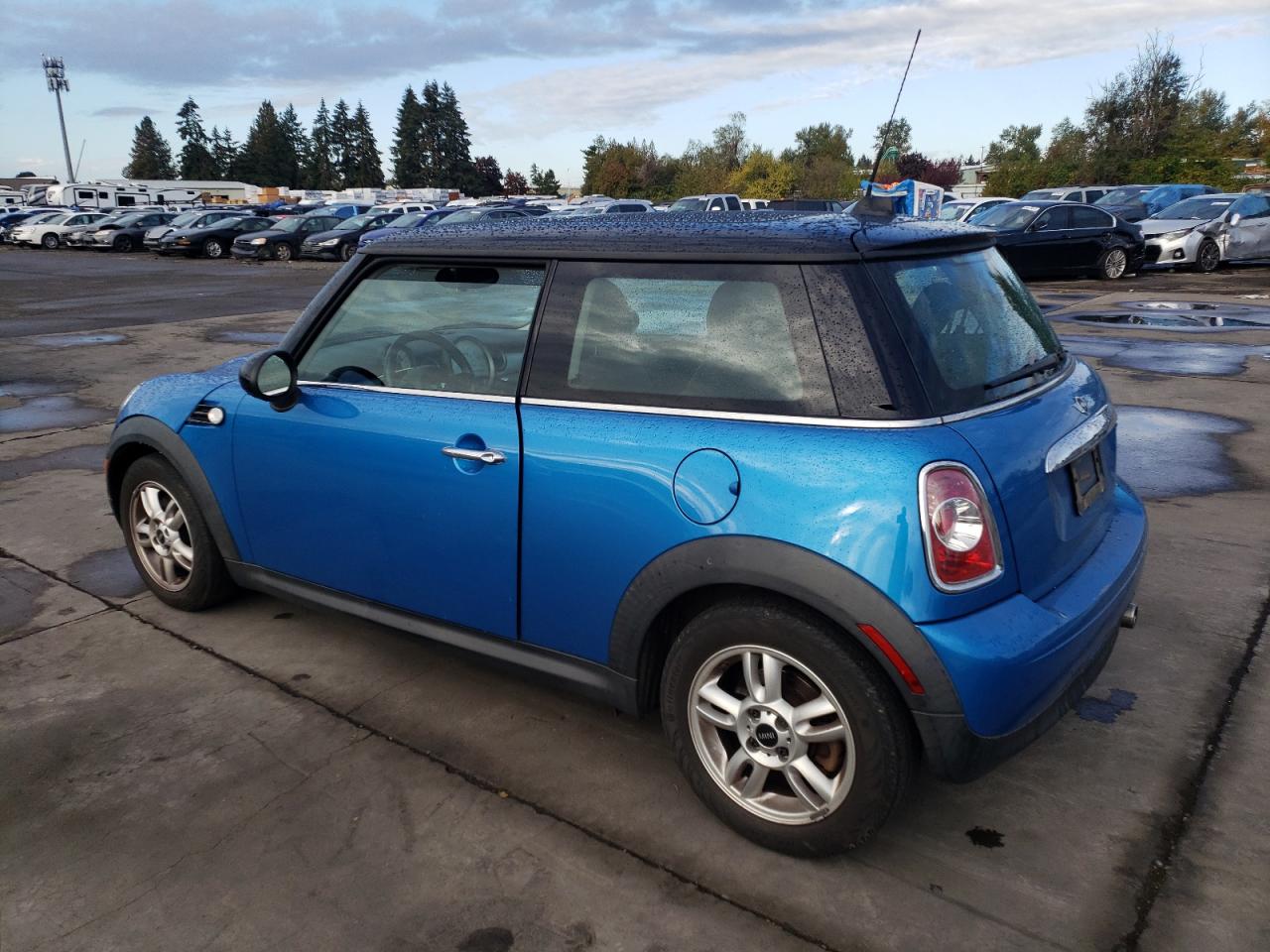 2012 MINI Cooper VIN WMWSU3C55CT366980 Copart auction photo, front end damage thumbnail 2