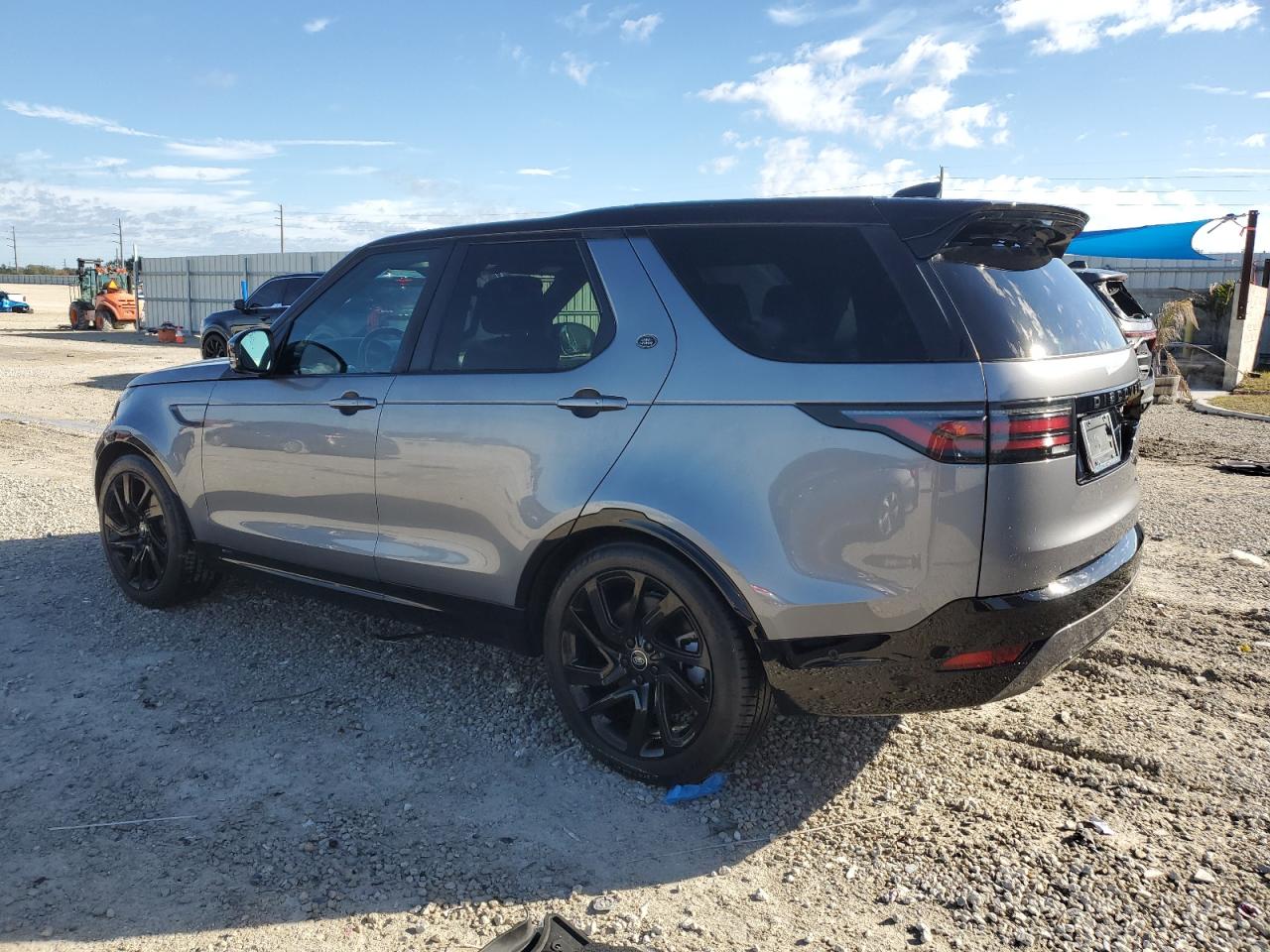 2022 Land Rover Discovery VIN SALRT4EUXN2458134 Copart auction photo, water/flood / minor dent/scratches damage thumbnail 2