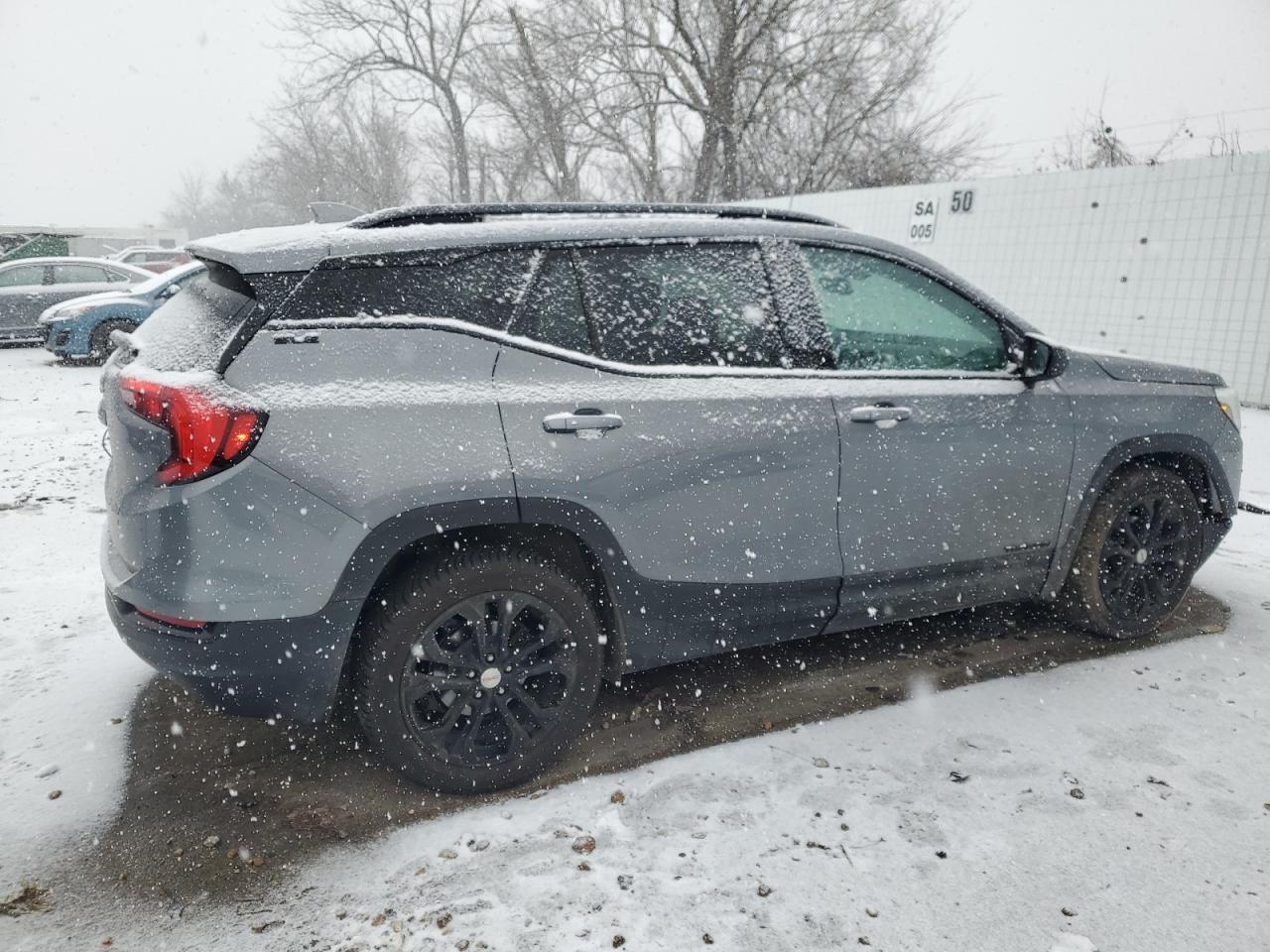 2019 GMC Terrain VIN 3GKALMEV8KL284544 Copart auction photo, front end damage thumbnail 3
