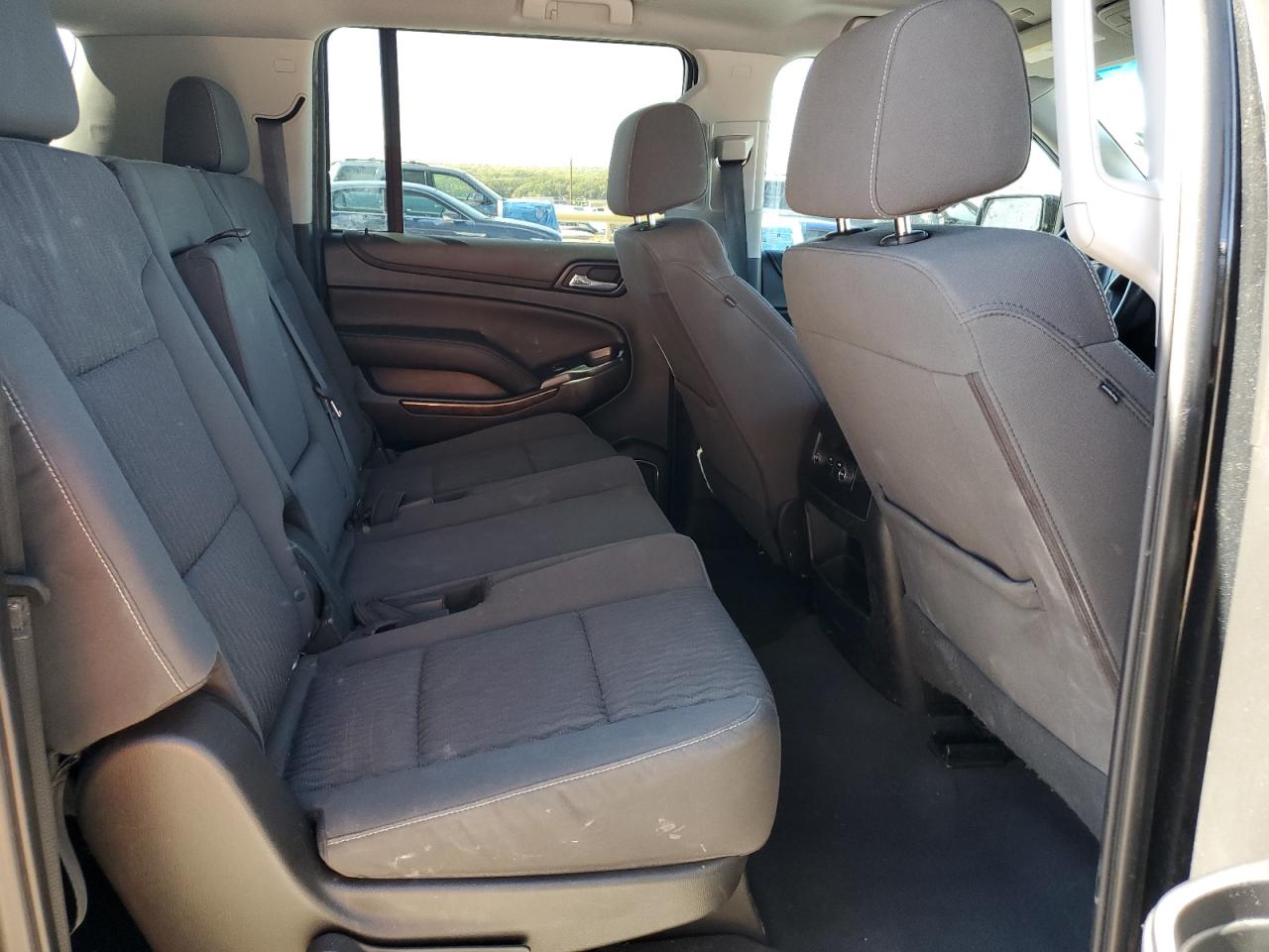 2019 Chevrolet Suburban VIN 1GNSCGKC6KR180042 Copart auction photo, front end damage thumbnail 11