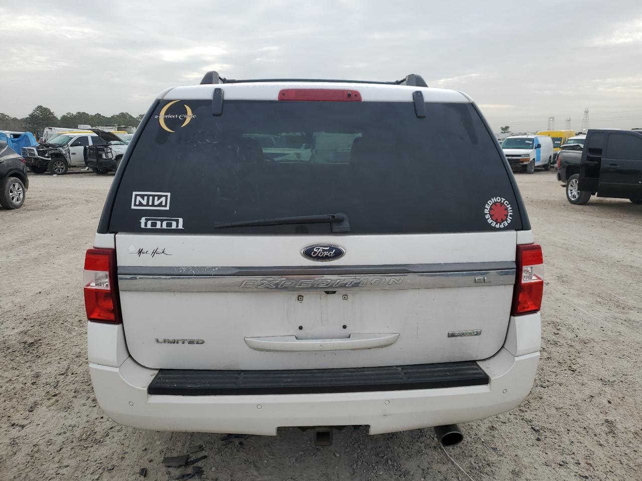 2015 Ford Expedition VIN 1FMJK2ATXFEF30163 Copart auction photo, side / minor dent/scratches damage thumbnail 6