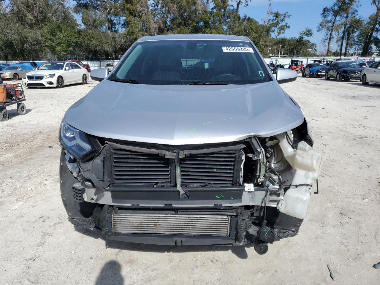 2018 Chevrolet Equinox VIN 3GNAXJEV9JS589612 Copart auction photo, front end / minor dent/scratches damage thumbnail 5