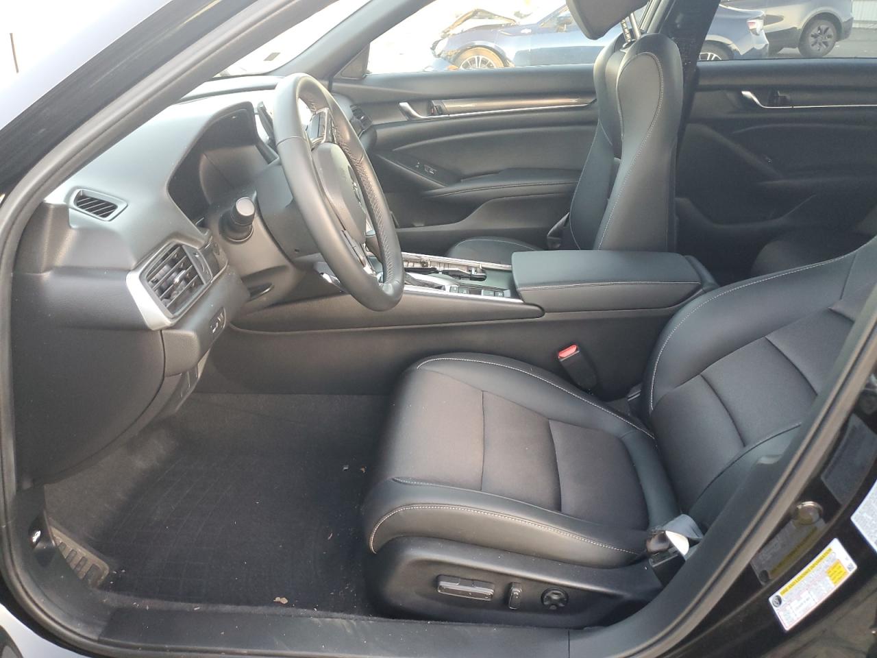 2022 Honda Accord VIN 1HGCV1F31NA113724 Copart auction photo, vandalism / stripped damage thumbnail 7