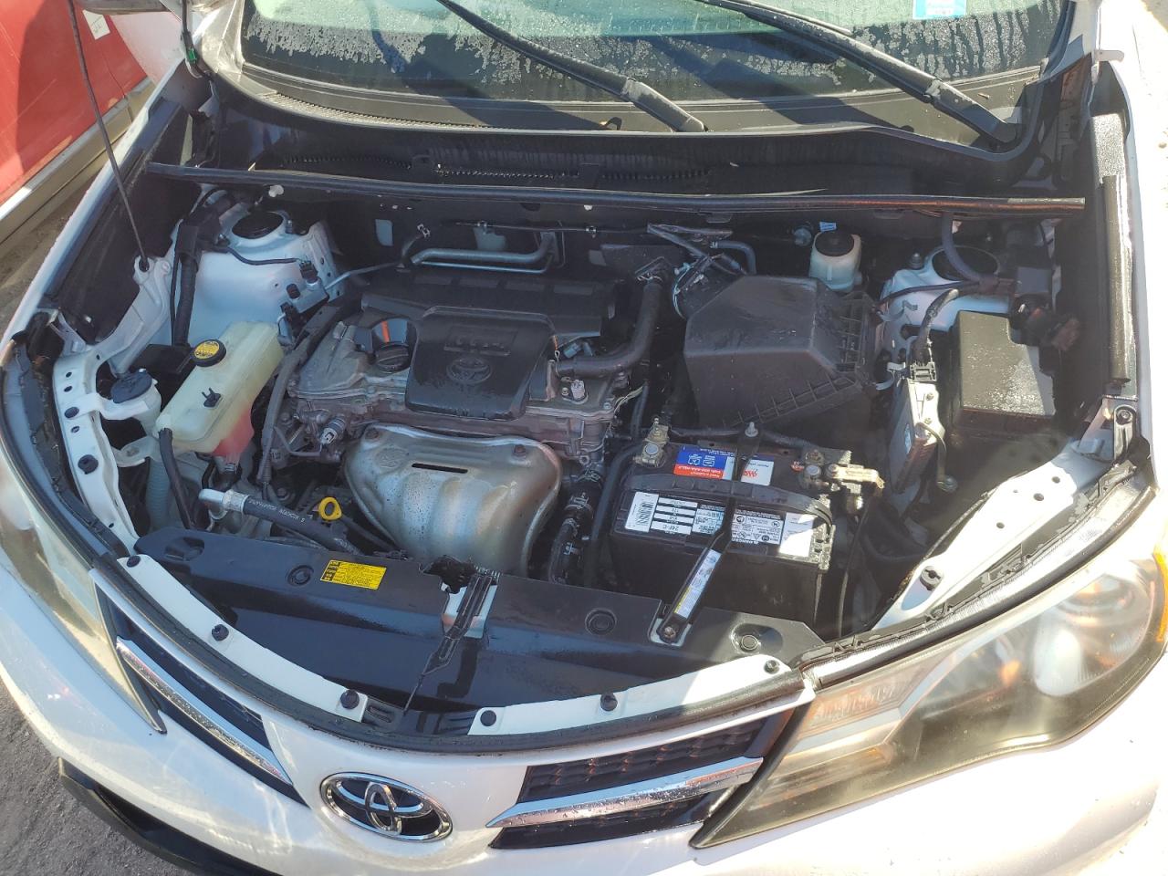 2015 Toyota RAV 4 VIN 2T3YFREV6FW148765 Copart auction photo, water/flood damage thumbnail 12