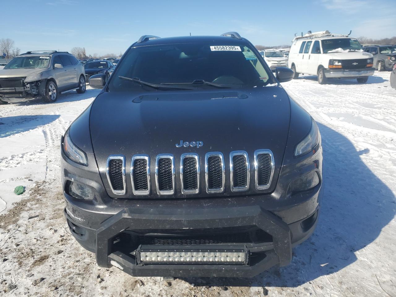 2016 Jeep Grand Cherokee VIN 1C4PJMCS6GW148693 Copart auction photo, side / front end damage thumbnail 5