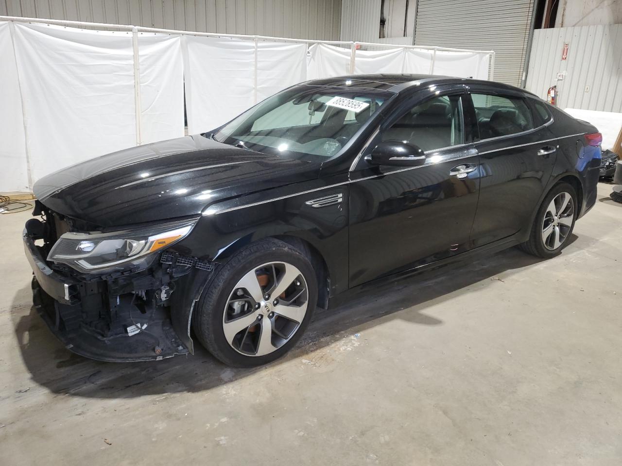 2020 KIA Optima VIN 5XXGT4L35LG408824