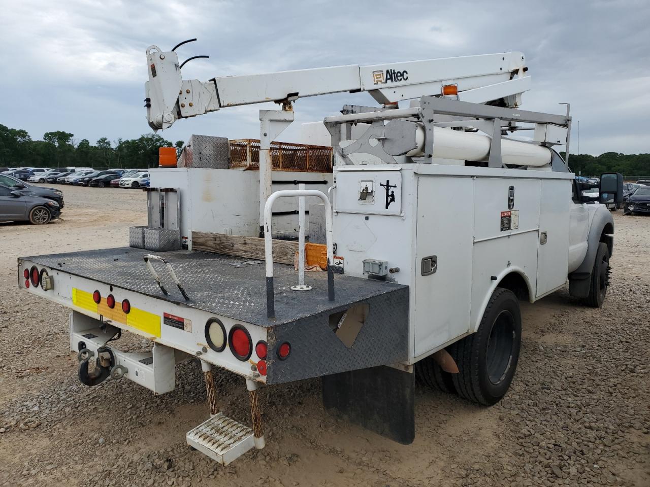 2011 Ford F450 VIN 1FDUF4GY1BEB26985 Copart auction photo, normal wear damage thumbnail 3