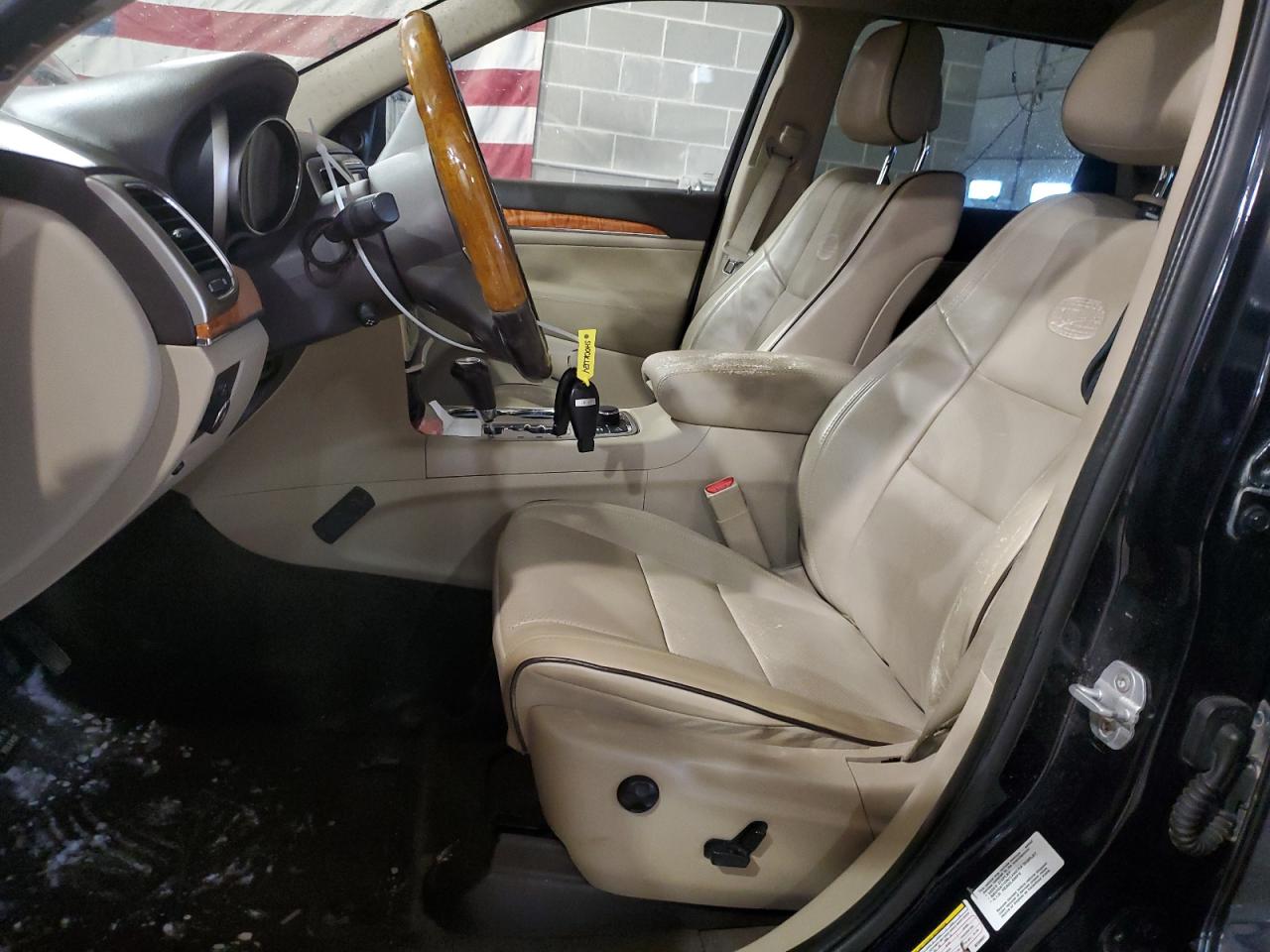 2011 Jeep Grand Cherokee VIN 1J4RR6GG8BC598031 Copart auction photo, front end / minor dent/scratches damage thumbnail 7