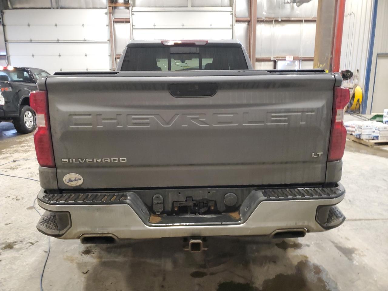2020 Chevrolet Silverado VIN 1GCRYDED9LZ348026 Copart auction photo, front end / side damage thumbnail 6